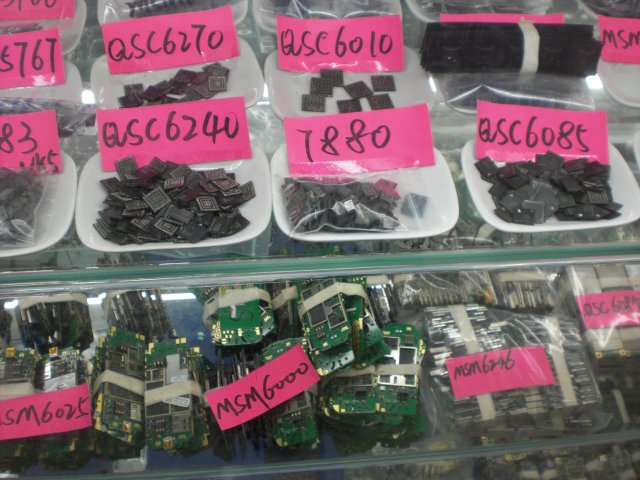 シンセンの電子部品街