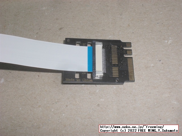 Appleの無線モジュールを M.2に変換する基板