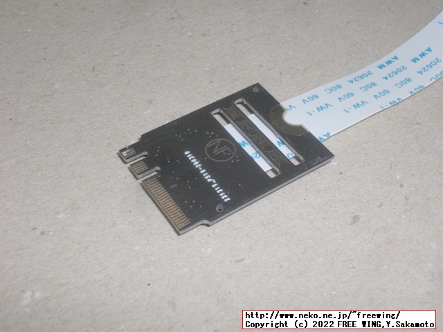 Appleの無線モジュールを M.2に変換する基板
