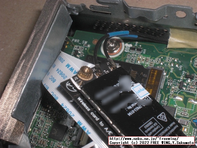 Broadcom BCM943602CSを M75q Tinyに装着した様子