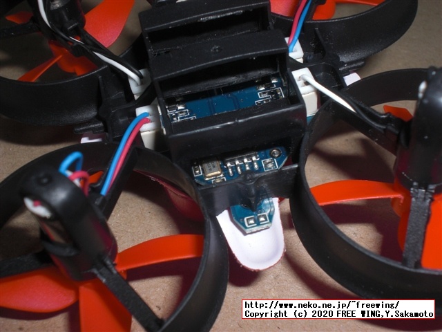 Eachine E013 マイクロ FPV レーシング クワッドコプター ゴーグル付きの写真レビュー