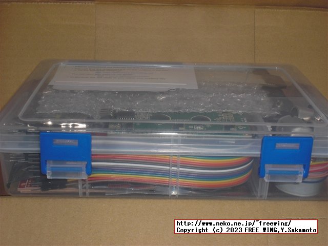 Freenoveの ESP32-WROVERの Ultimate Starter Kitを買ってみた、カメラ付きの学習キット