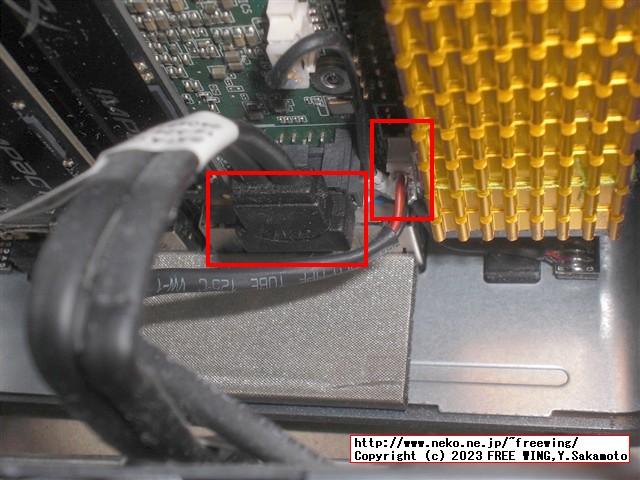 Intel NUC NUC8I5BEHの分解とファンのホコリの掃除の様子