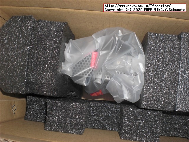 Lenovo ThinkCentre M75q-1 Tiny AMD Ryzen 5 PRO 3400GEの写真レビュー