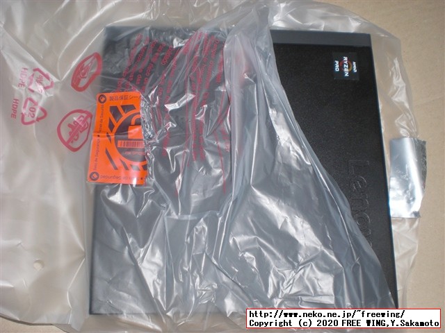 Lenovo ThinkCentre M75q-1 Tiny AMD Ryzen 5 PRO 3400GEの写真レビュー