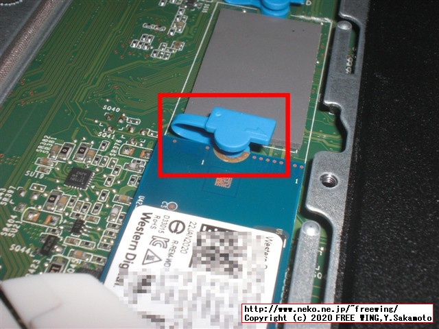 ThinkCentre M75qの M2 SSDを 128GBから 500GBに交換する手順を写真で解説