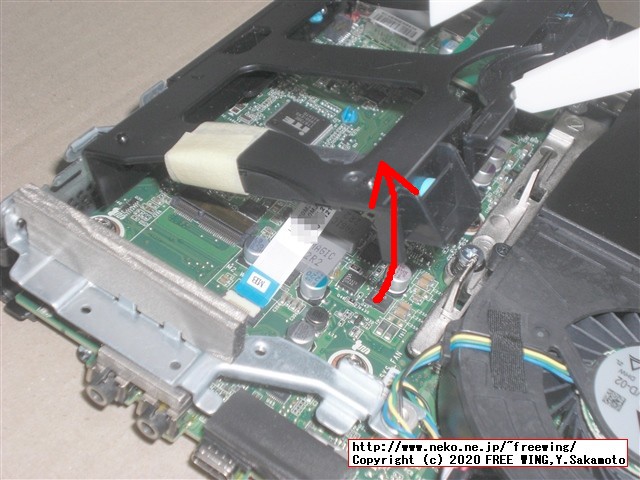 ThinkCentre M75qに 2.5 SSDを追加する手順を写真で解説