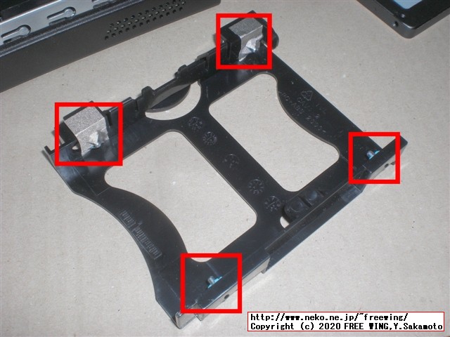 ThinkCentre M75qに 2.5 SSDを追加する手順を写真で解説