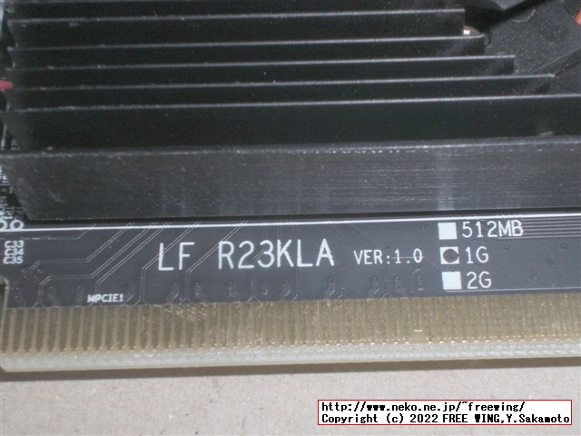 AMD Radeon R7 240 GDDR3 1GBの写真