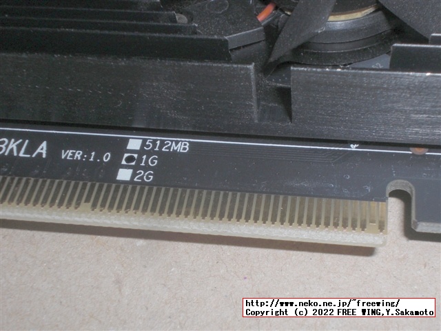 AMD Radeon R7 240 GDDR3 1GBの写真