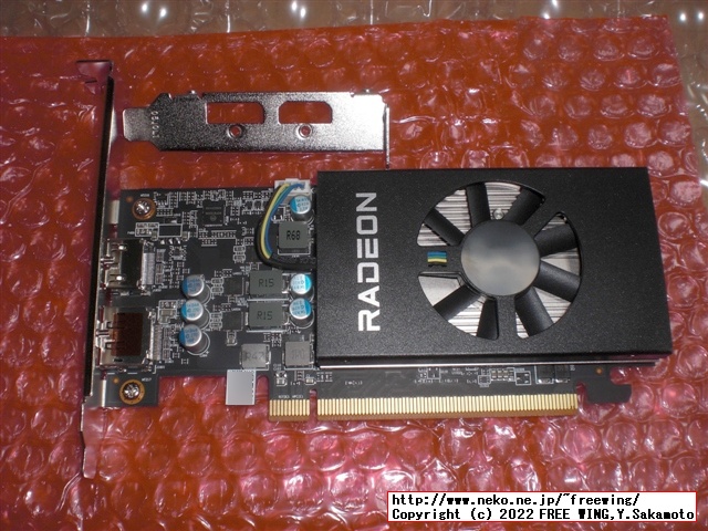 玄人志向の Radeon RX 6400のグラボ RD-RX6400-E4GB/LPの写真