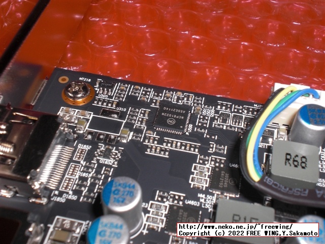 玄人志向の Radeon RX 6400のグラボ RD-RX6400-E4GB/LPの写真