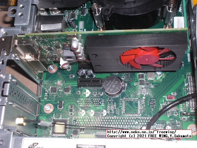 Lenovo ThinkCentre M75s Small Gen2 AMD Ryzen 7 PRO 4750Gに NVIDIA GeForce GT 730を増設