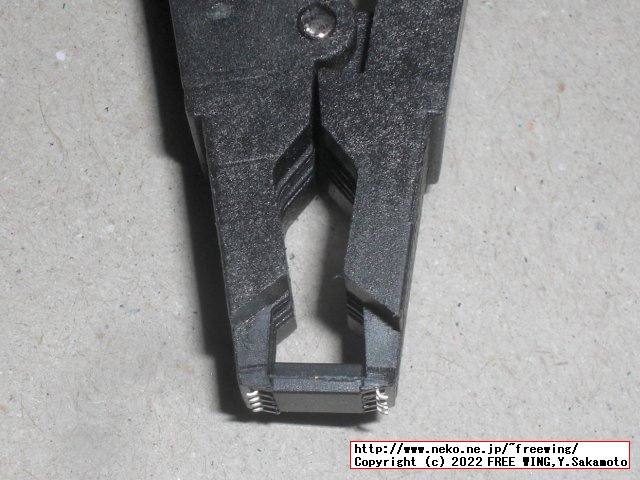 購入した CH341Aの EEPROMライター、通常版と電圧可変版