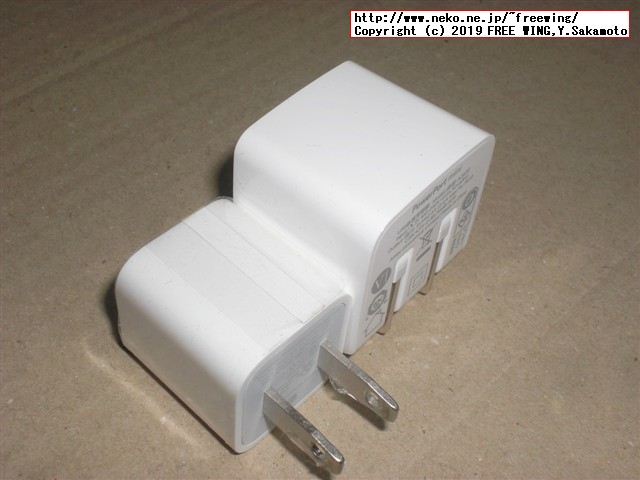 Anker PowerPort mini 12W 2ポート USB急速充電器の写真レビュー