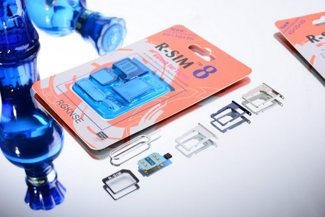iPhone 4S/5用 Simロック解除アダプタ RSIM-8