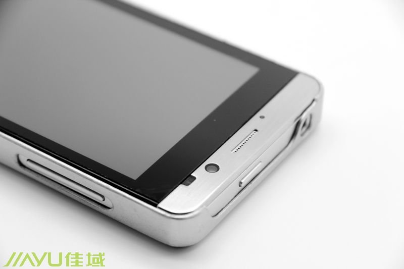 JiaYu G3の製品画像 ジャケット装着
