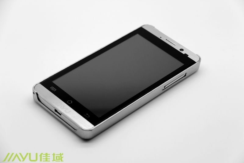 JiaYu G3の製品画像 ジャケット装着