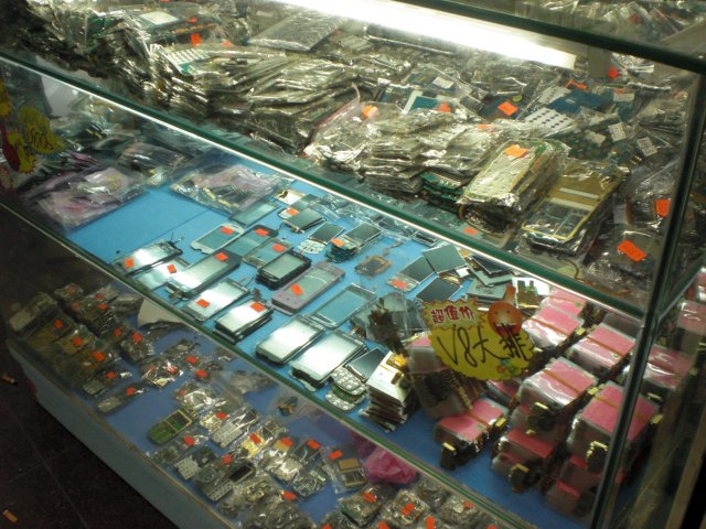 シンセンの電子部品街