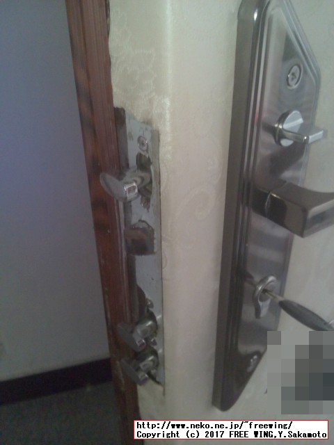 中国の高級マンションの玄関の鍵