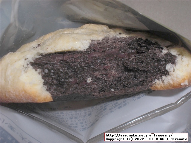 ローソンとゴディバのコラボ、ショコラメロンパンを買ってみた！写真レビュー