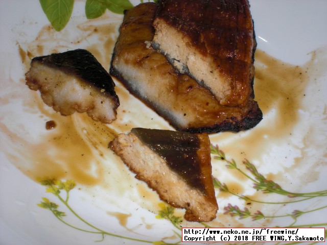 カネテツデリカフーズ「ほぼうなぎ」、いちまさ「うな次郎」の食べ比べ写真レビュー