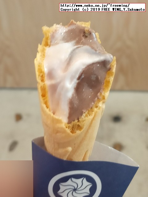 蜷尾家の店舗写真とホワイトデー限定品の「いちご×ブラックチョコレート」の写真