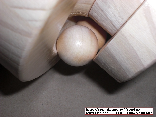 猫おもちゃ Cific 猫 ぐるぐるタワー ボール 回転 玉遊び 大興奮