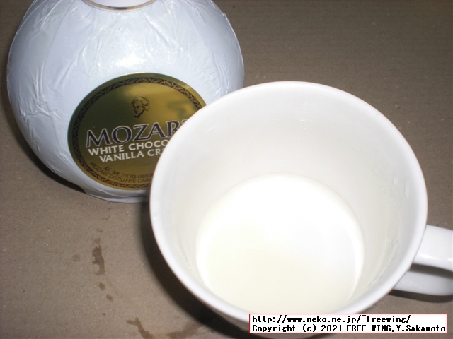 サントリーのチョコレートのお酒、モーツァルト Mozartを買ってみた！写真レビュー