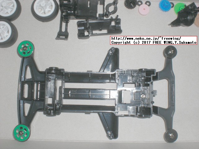 タミヤ フルカウル ミニ四駆シリーズ サイクロンマグナム TRF スーパー TZシャーシ、組み立て方法