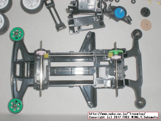 タミヤ フルカウル ミニ四駆シリーズ サイクロンマグナム TRF スーパー TZシャーシ、組み立て方法