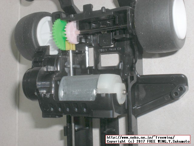 タミヤ フルカウル ミニ四駆シリーズ サイクロンマグナム TRF スーパー TZシャーシ、組み立て方法