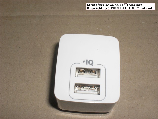 Anker PowerPort mini 12W 2ポート USB急速充電器の写真レビュー