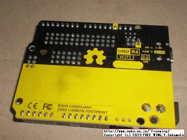 新型 Arduino UNO R4 WiFiのクローンを買った！！