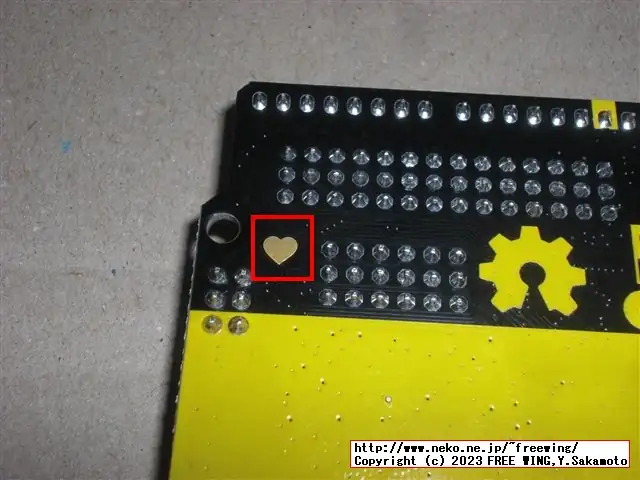 新型 Arduino UNO R4 WiFiのクローンを買った！！