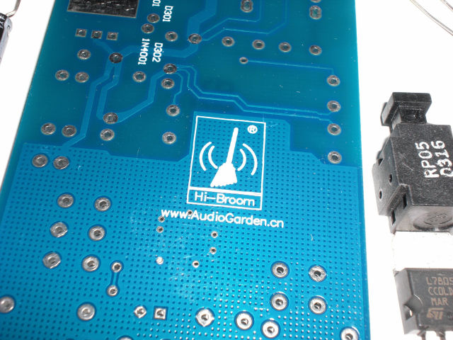 Mini TDA1305 DAC(Hi-Broomブランド、www.AudioGarden.cn)