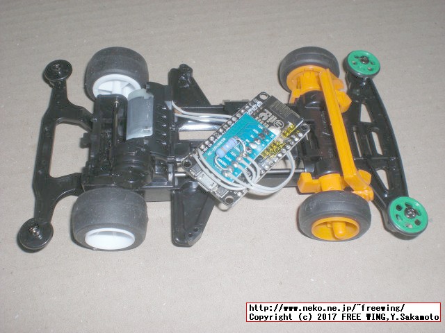 DRV8830基板とモーターを配線します