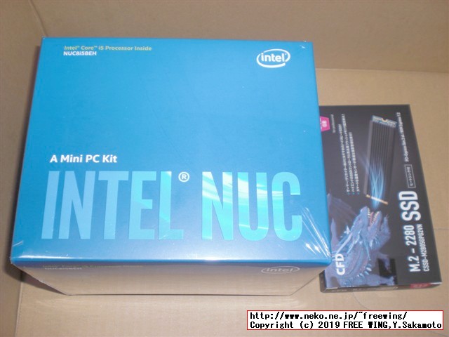 インテル NUC キット NUC8i5BEHの写真レビュー