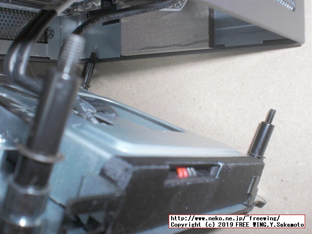 インテル NUC キット NUC8i5BEHの写真レビュー