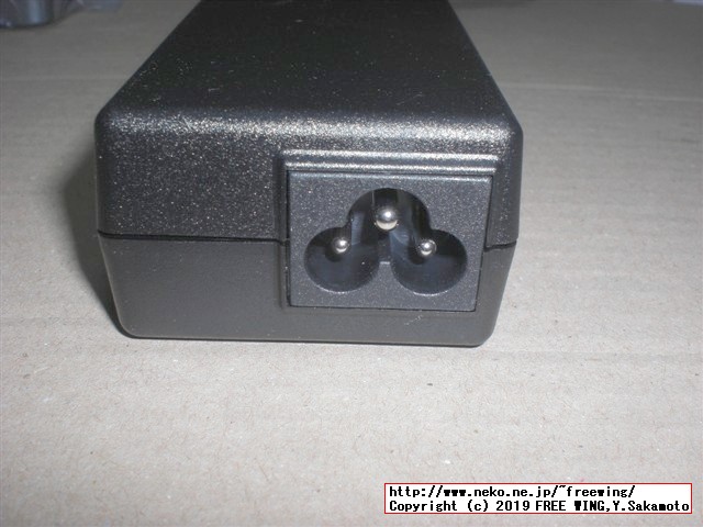 インテル NUC キット NUC8i5BEHの写真レビュー