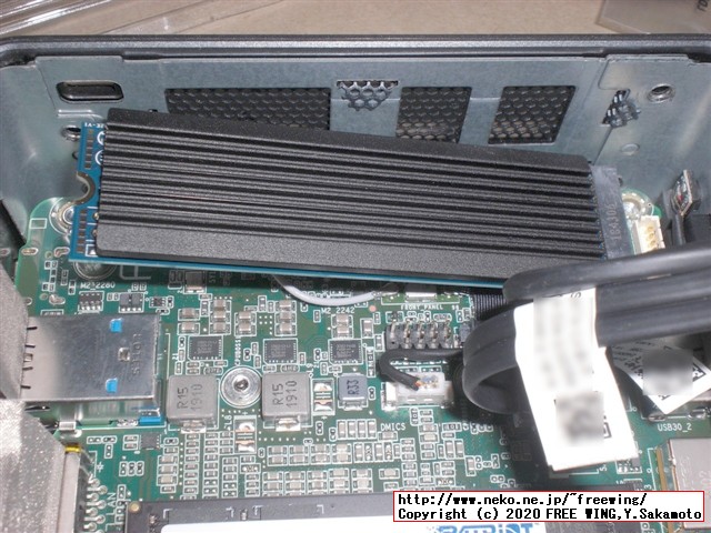 Intel NUC Kit NUC8I5BEH BOXNUC8I5BEHをカスタマイズ、SATA SSD、M.2 SSD、メモリを追加する方法
