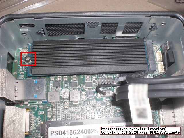 Intel NUC Kit NUC8I5BEH BOXNUC8I5BEHをカスタマイズ、SATA SSD、M.2 SSD、メモリを追加する方法