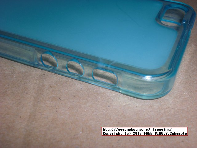 上海問屋で 269円と安めの iPhone5専用 TPUケース（クリア）