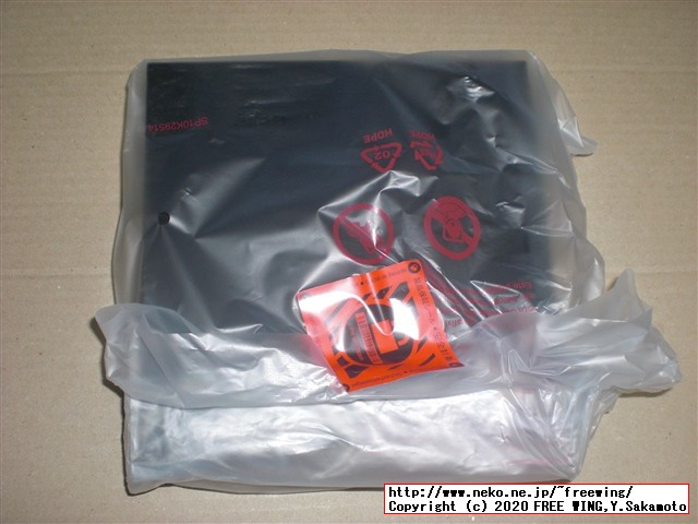 Lenovo ThinkCentre M75q-1 Tiny AMD Ryzen 5 PRO 3400GEの写真レビュー