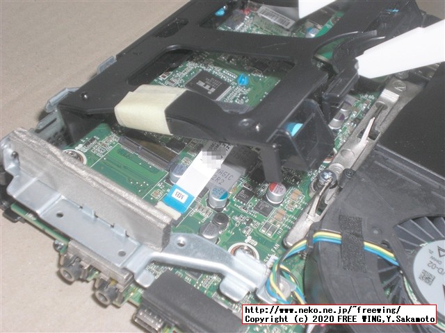 Lenovo ThinkCentre M75q-1 Tiny AMD Ryzen 5 PRO 3400GEの写真レビュー