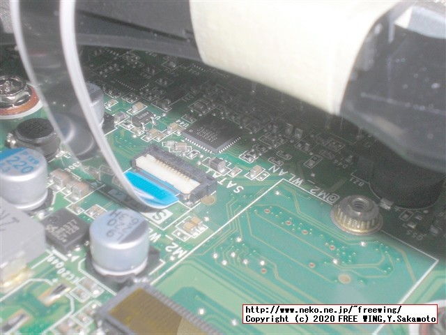 Lenovo ThinkCentre M75q-1 Tiny AMD Ryzen 5 PRO 3400GEの写真レビュー