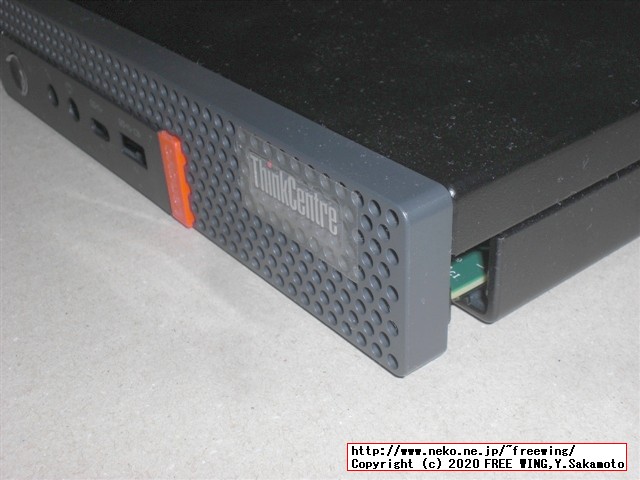 Lenovo ThinkCentre M75q-1 Tiny AMD Ryzen 5 PRO 3400GEの筐体の分解方法を写真で解説