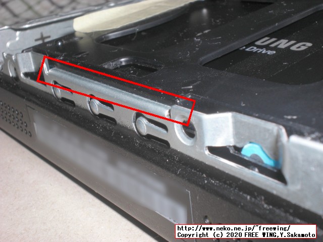 ThinkCentre M75qに 2.5 SSDを追加する手順を写真で解説