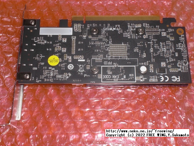 玄人志向の Radeon RX 6400のグラボ RD-RX6400-E4GB/LPの写真