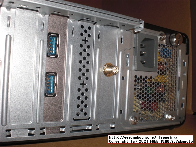 Lenovo ThinkCentre M75s Small Gen2 AMD Ryzen 7 PRO 4750Gを購入したので写真レビュー